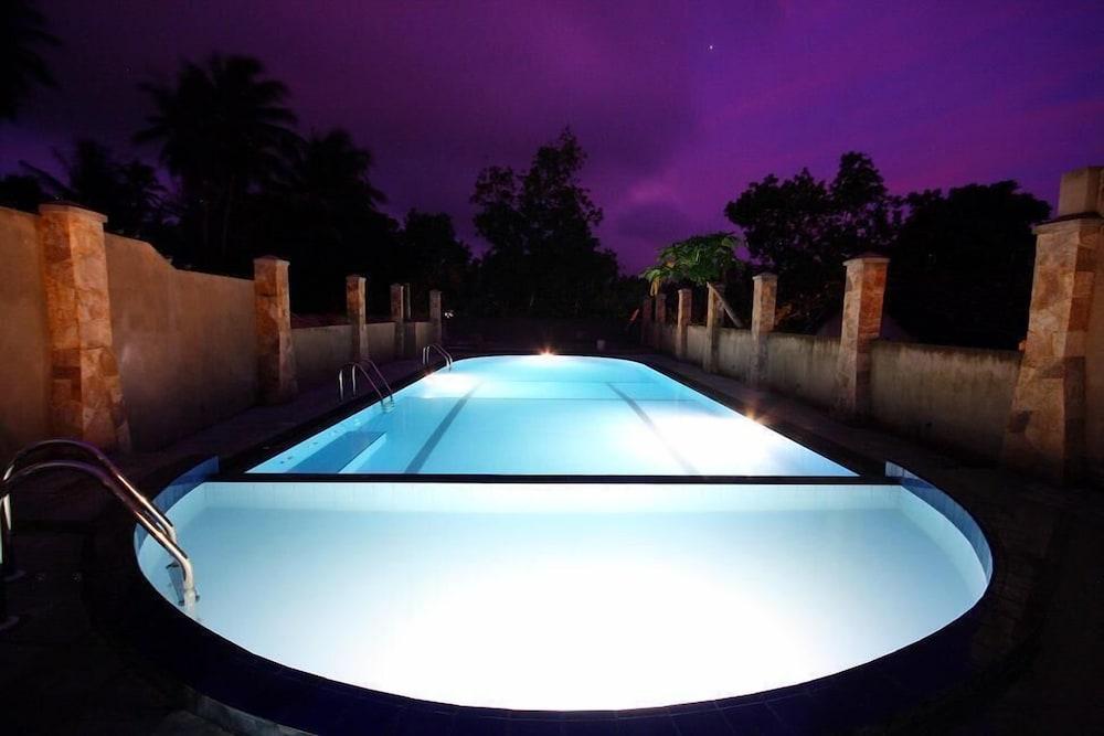Lavendish Beach Resort Unawatuna Luaran gambar
