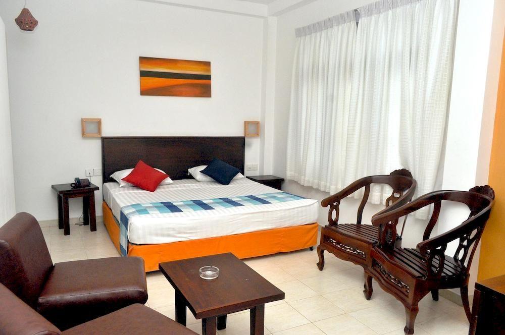 Lavendish Beach Resort Unawatuna Luaran gambar