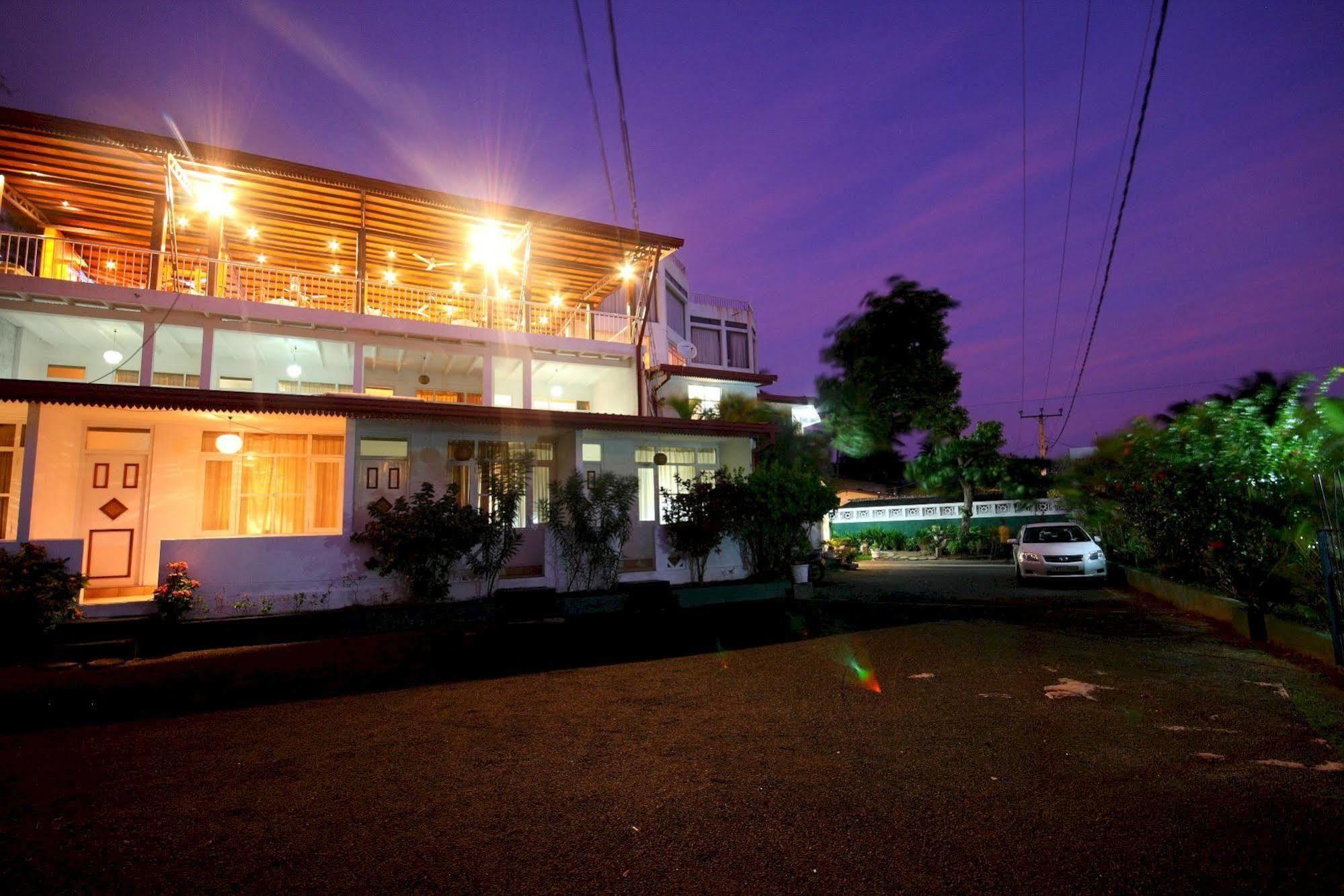 Lavendish Beach Resort Unawatuna Luaran gambar